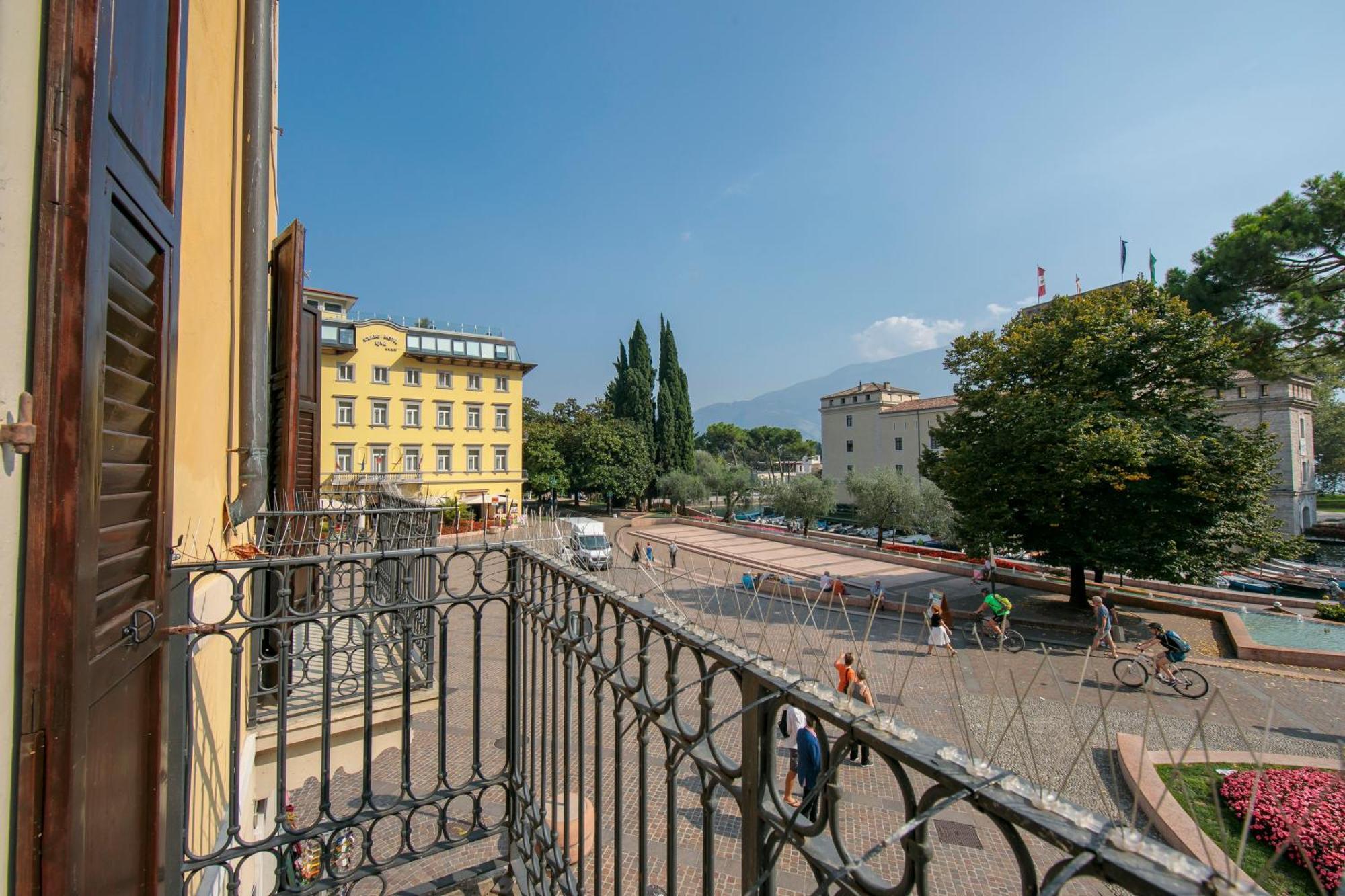 Residenza Rocca del Lago Riva del Garda Exterior foto